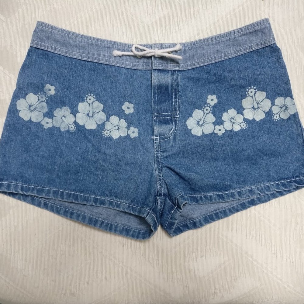 Hibiscus 2-tone Denim shorts